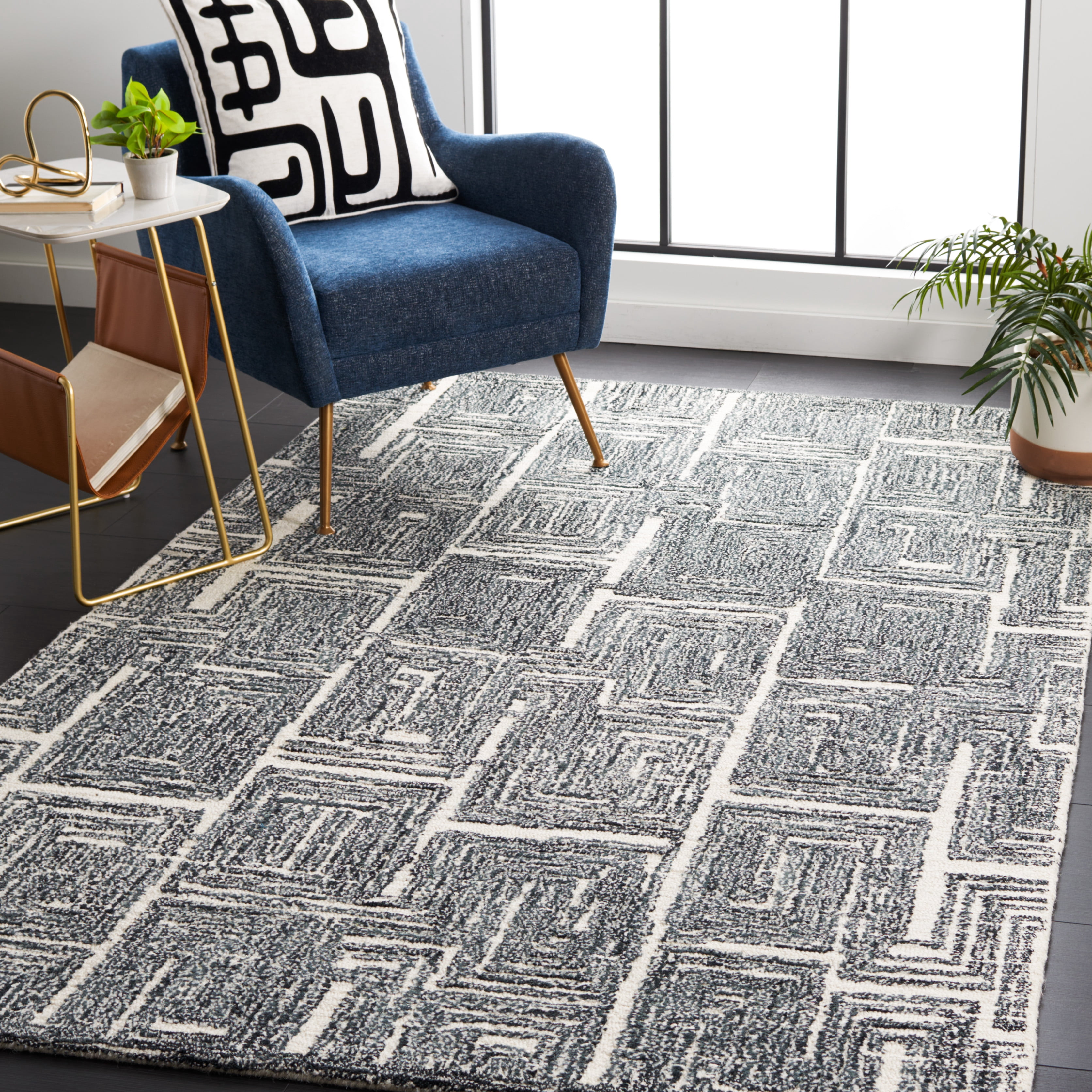 SAFAVIEH Metro Fulton Distressed Area Rug, Black/Ivory, 3' x 5'