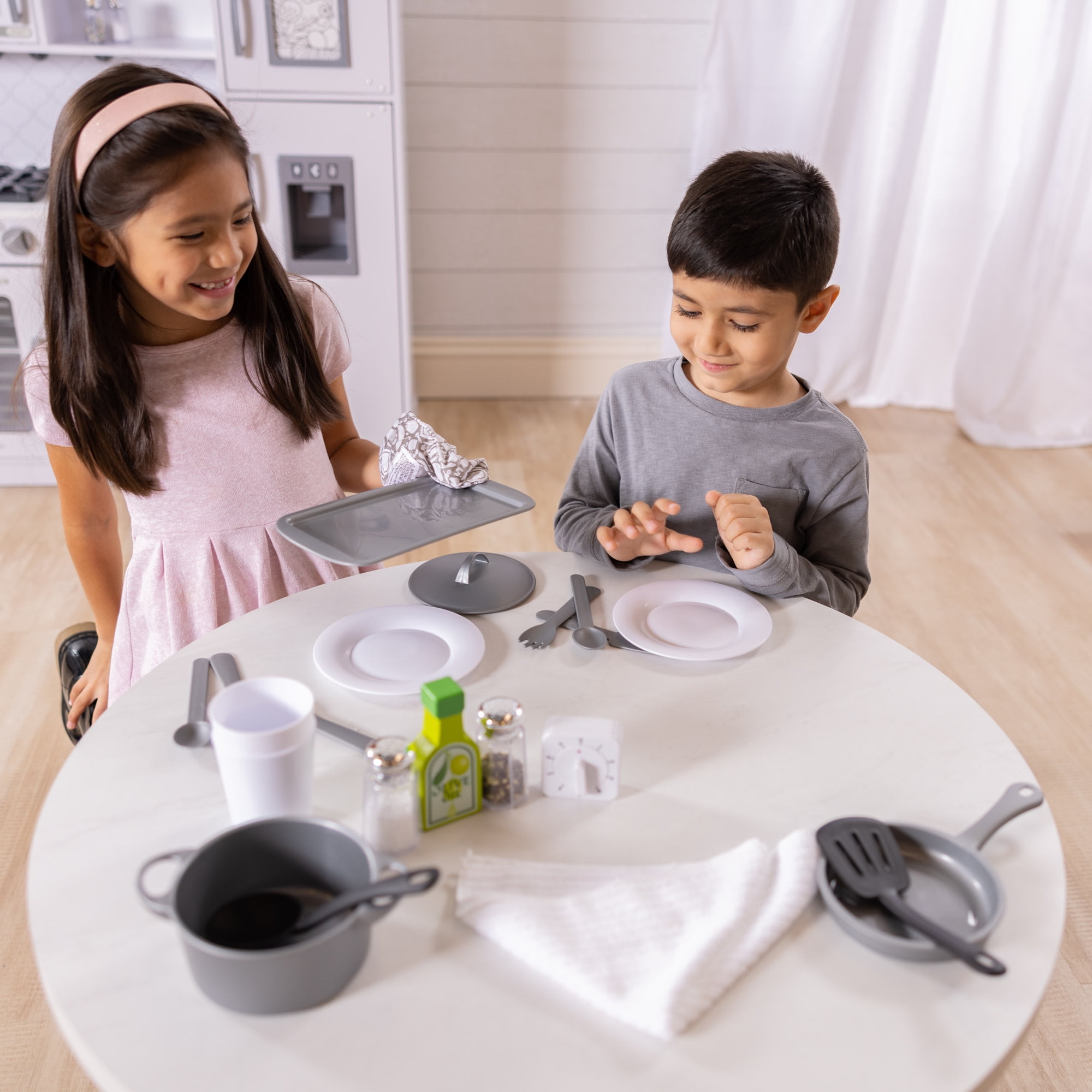 Melissa & Doug 22-Piece Play Kitchen Accessories Set - Utensils, Pot, Pans, and More