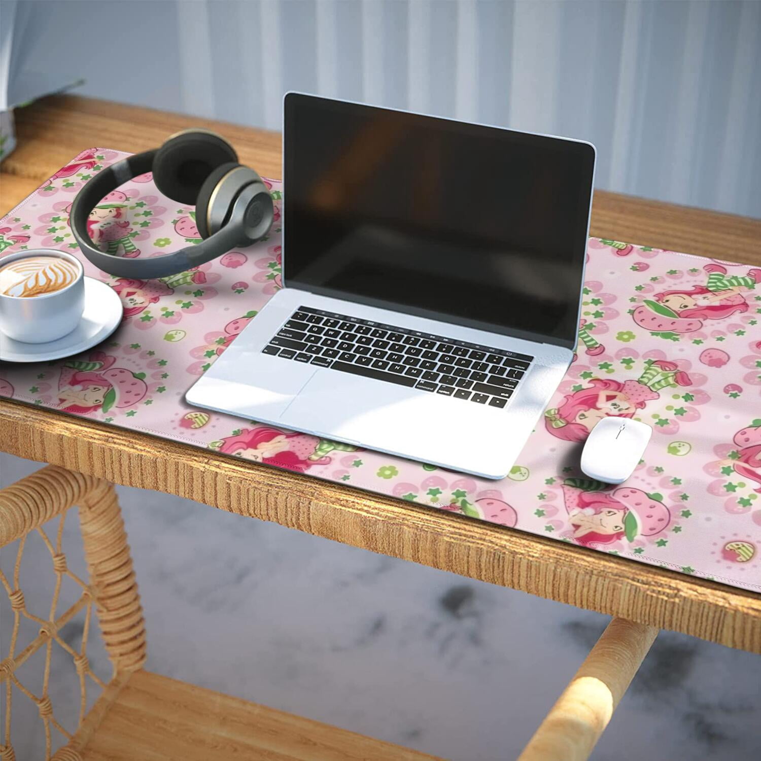 Long Mouse Pads for Desk,Strawberry Princess Pattern Desk Mats on Top Of Desks, Desk Mouse Pad Extra Large with 3mm Non-Slip Base and Stitched Edge for Gaming,Office,Work,Home 35.4"x15.7"