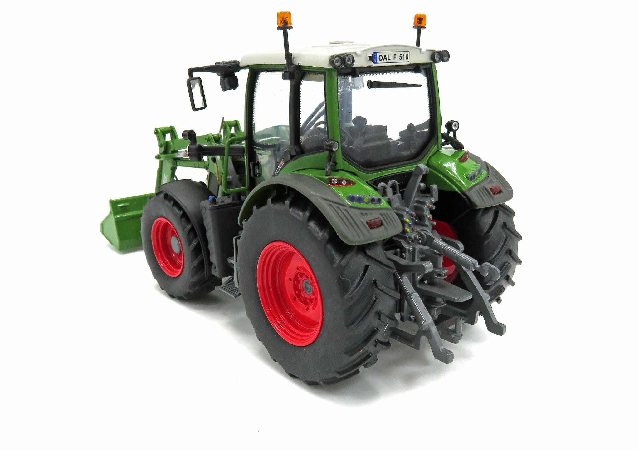 Universal Hobbies Fendt 516 Vario with 4X80 CargoProfi