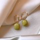 thumbnail image 5 of Pendientes de lujo ligeros de alta gama con diseño de nicho moderno y hebilla de oreja cuadrada de amor retro de dos piezas para otoño e invierno, diseño vintage único, 5 of 5