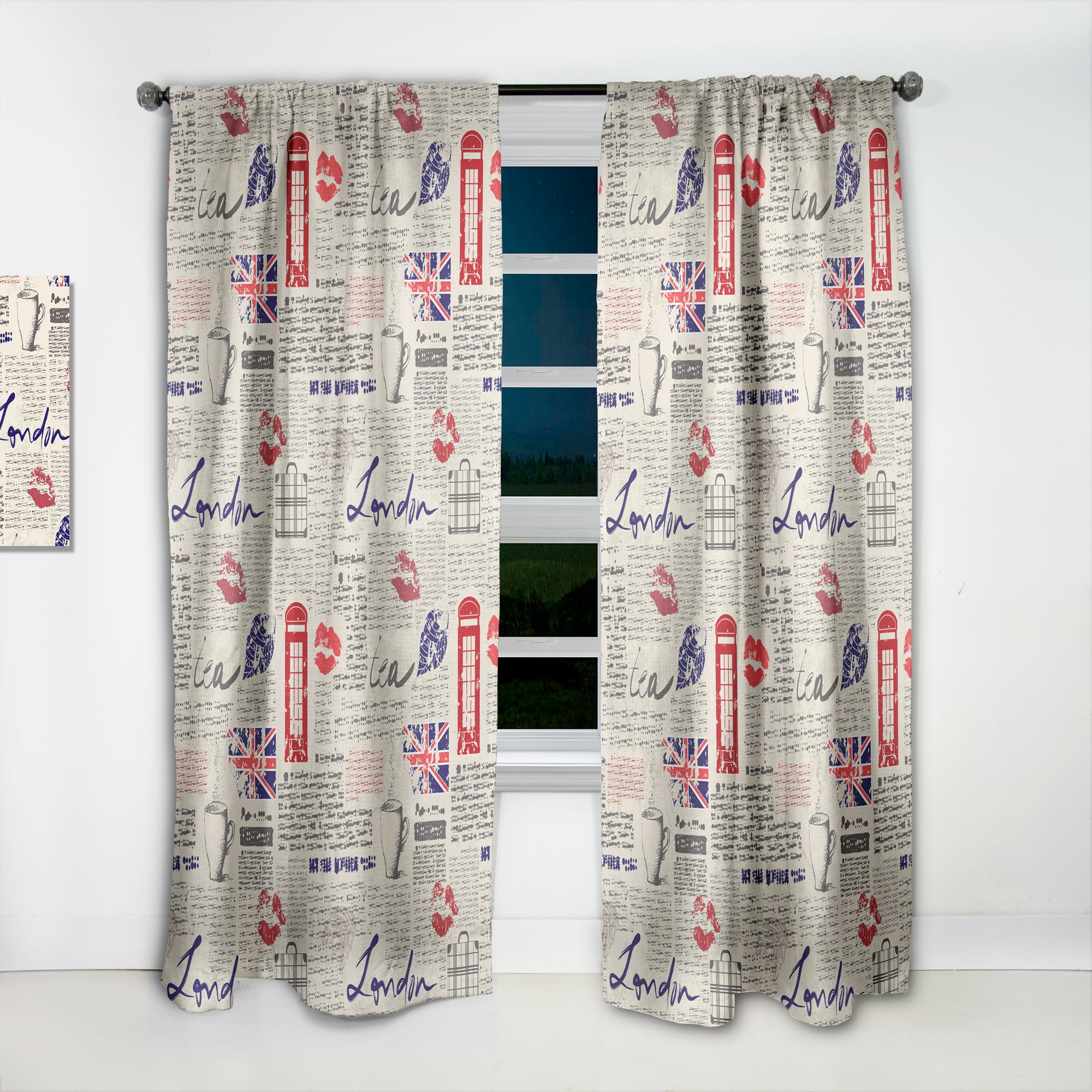 Designart 'Vintage UK London Kiss Print' Modern & Contemporary Curtain Panel