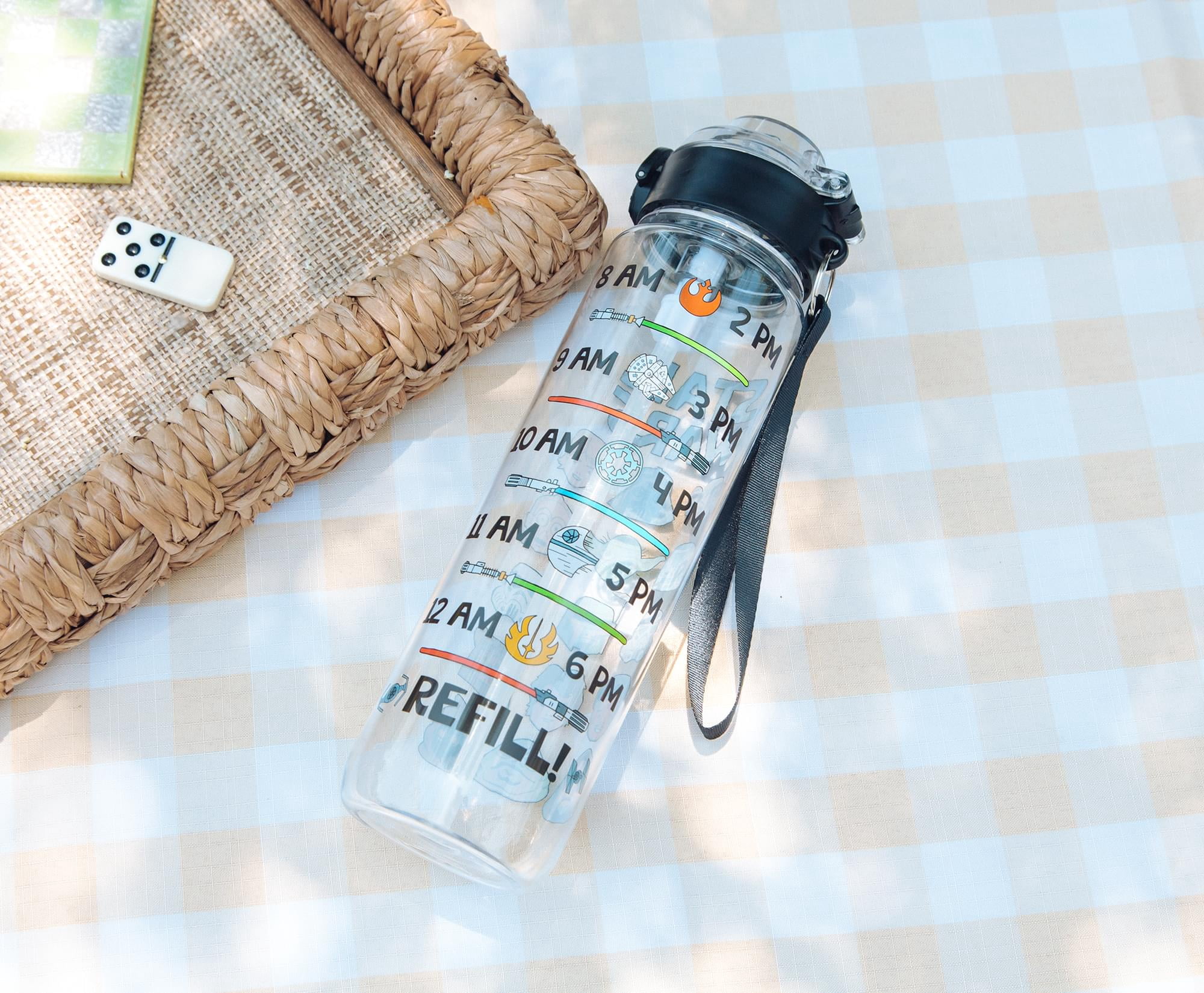 Star Wars 888910 33 oz Star Wars Cartoon Characters Water Bottle with Strap