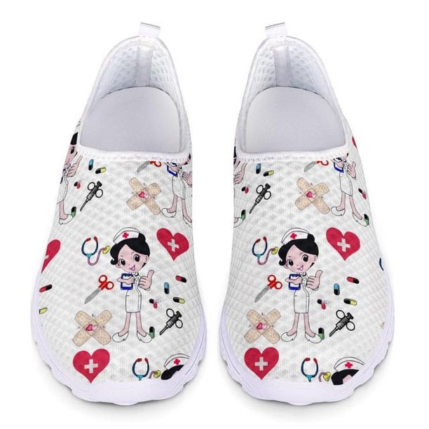 Zapatillas de deporte doginthehole con estampado de dibujos animados de enfermera y médico para mujer, zapatillas planas de malla ligera, mocasines transpirables de verano, zapatos planos