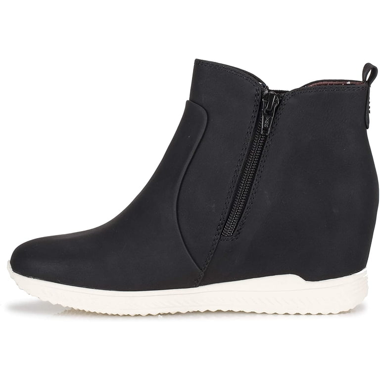Baretraps Women's Jaci Wedge Sneaker Bootie - Walmart.com
