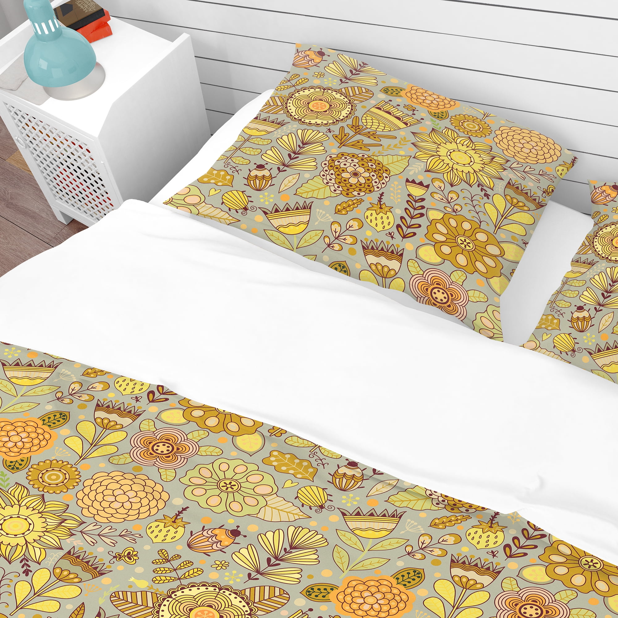 Designart 'Flower Pattern Botanic Texture' Modern & Contemporary Duvet Cover Set