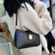 thumbnail image 4 of Bolsos de hombro para mujer de piel sintética de Color sólido, bolsos con cierre de tendencia, Bolso pequeño, bolso de mano con cremallera de diseñador 2023, 4 of 5