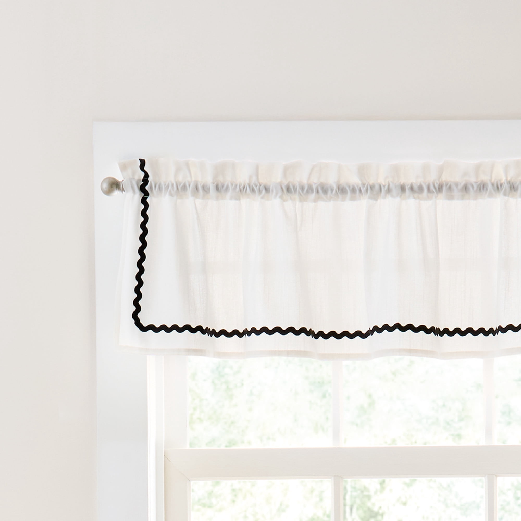 Curtainworks Rita Valance White, 1 Piece, Indoor, Rod Pocket, 58" x 14", Adult