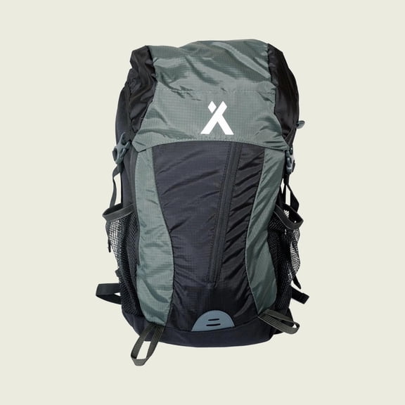 30 L Hydration DayPack w/2L Bladder by Bear Grylls