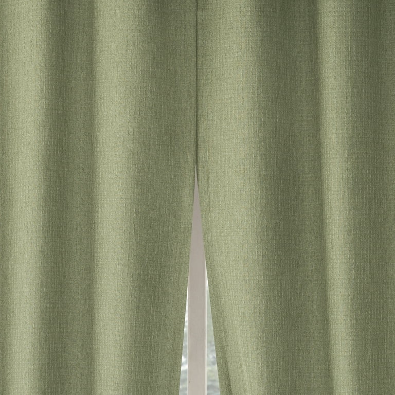 Sun Zero Vance 2-Piece Magnetic Closure 100% Blackout Back