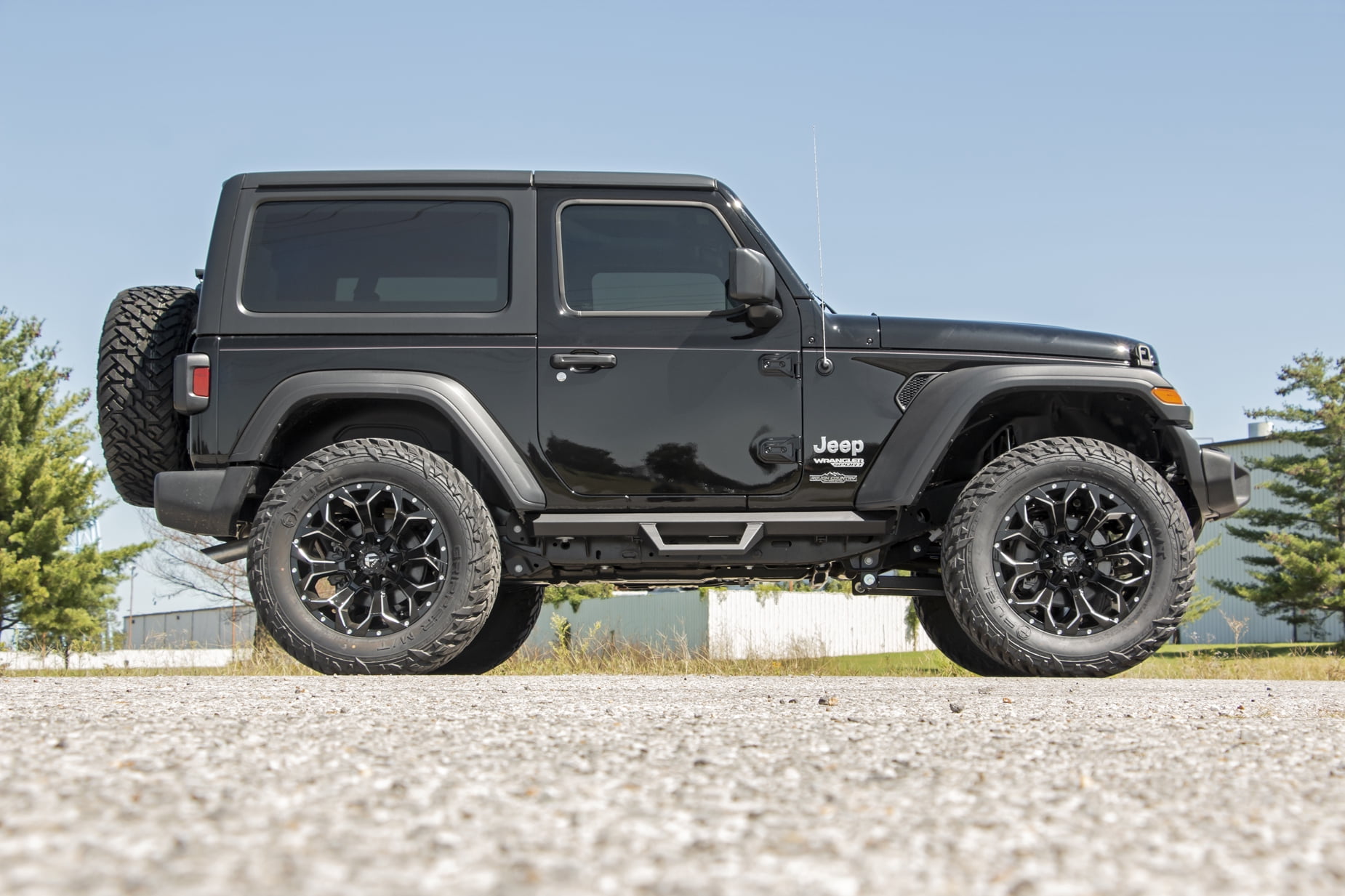 Rough Country 2.5" Lift Kit (fits) 2018-2020 Jeep Wrangler JL | 2DR | N3 Shocks | Coil Spring System | 91330