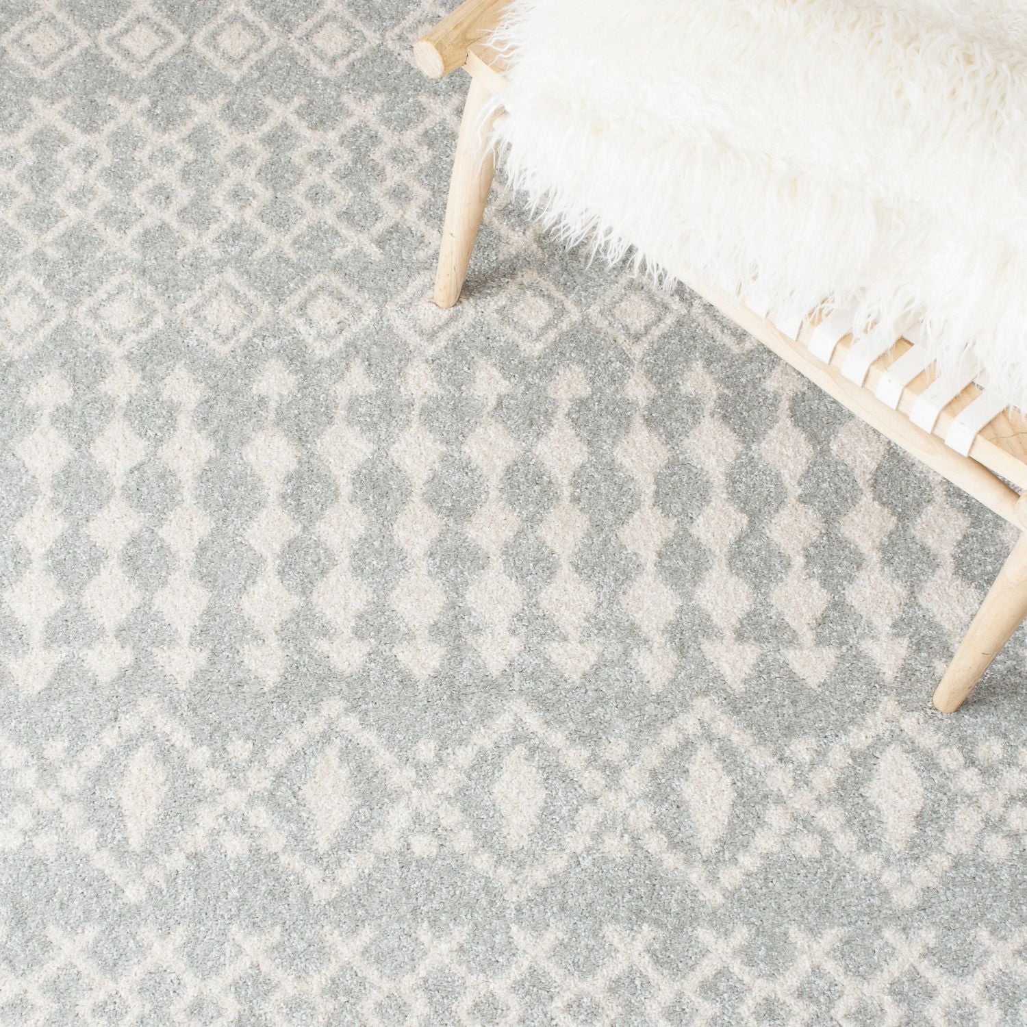 SAFAVIEH Tulum Herbert Distressed Southwestern Area Rug