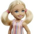 thumbnail image 4 of La poupée Chelsea Barbie et ses amis, 4 of 5