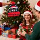 thumbnail image 5 of xihome Gorro navideño LED con diseño de Pap Noel iluminado, gorro de invierno de acrlico tejido para fiestas navideñas y proteccin para las orejas en climas fros, 5 of 6