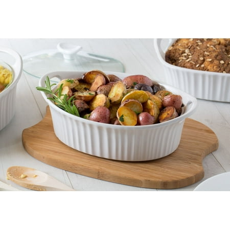 CorningWare French White 1.5-quart Oval Casserole with Glass Lid