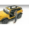 thumbnail image 3 of The Dealership - Customer III, Gray and Blue - American Diorama 76311 - 1/18 scale Figurine, 3 of 10