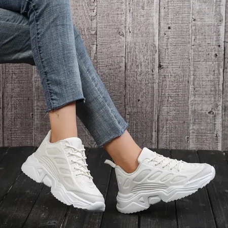 

Women‘s Fashion Creamy-white Lace-up Chunky Sneakers
