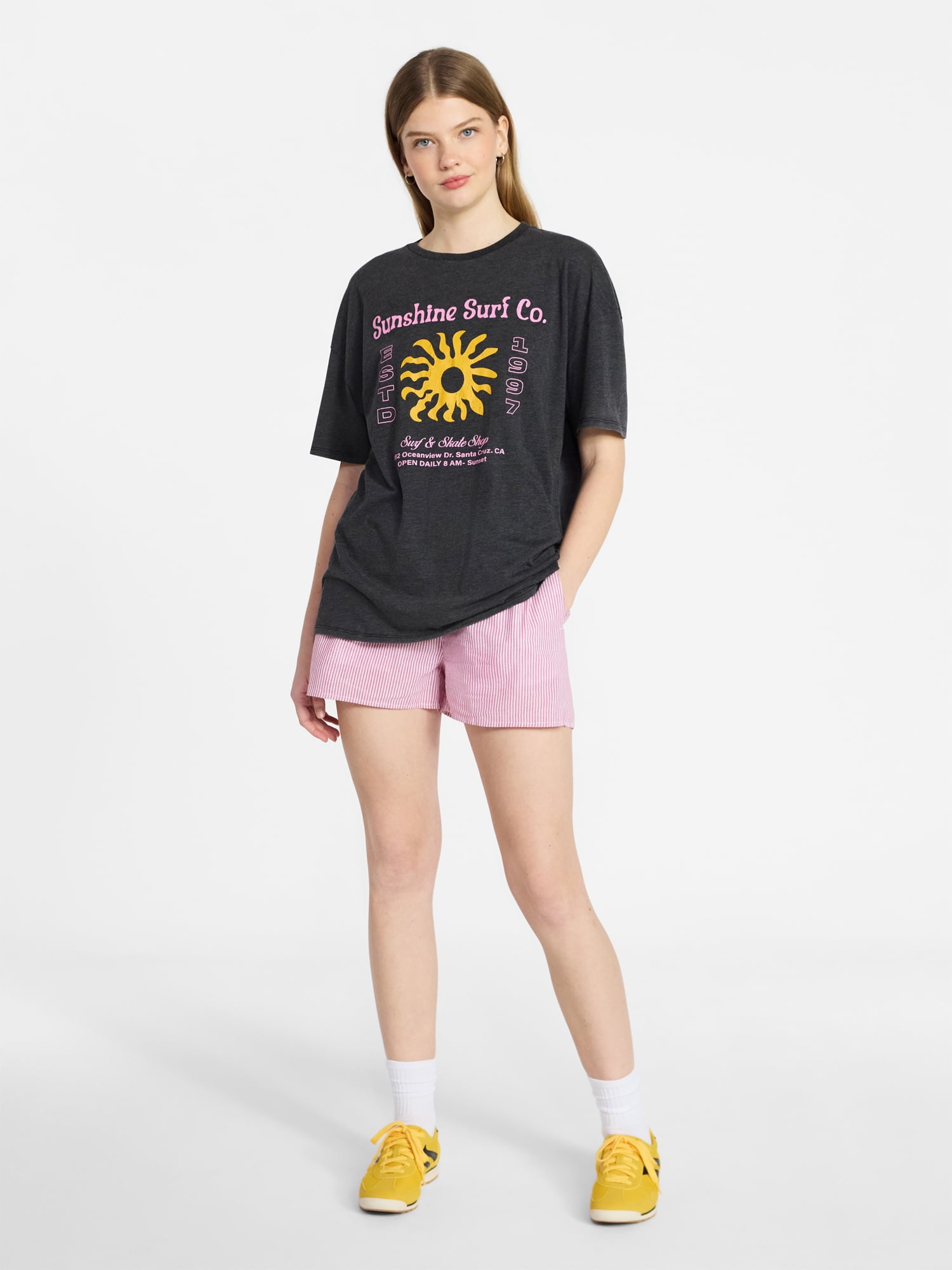 No Boundaries Graphic Oversized Boyfriend Tee, Women's XXS-XXL