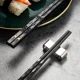 thumbnail image 4 of Palillos antideslizantes japoneses de alta calidad, palillos coreanos para el hogar, Hotel, restaurante, palitos de comida saludable portátiles para palillos de Sushi, 5 pares, 4 of 5