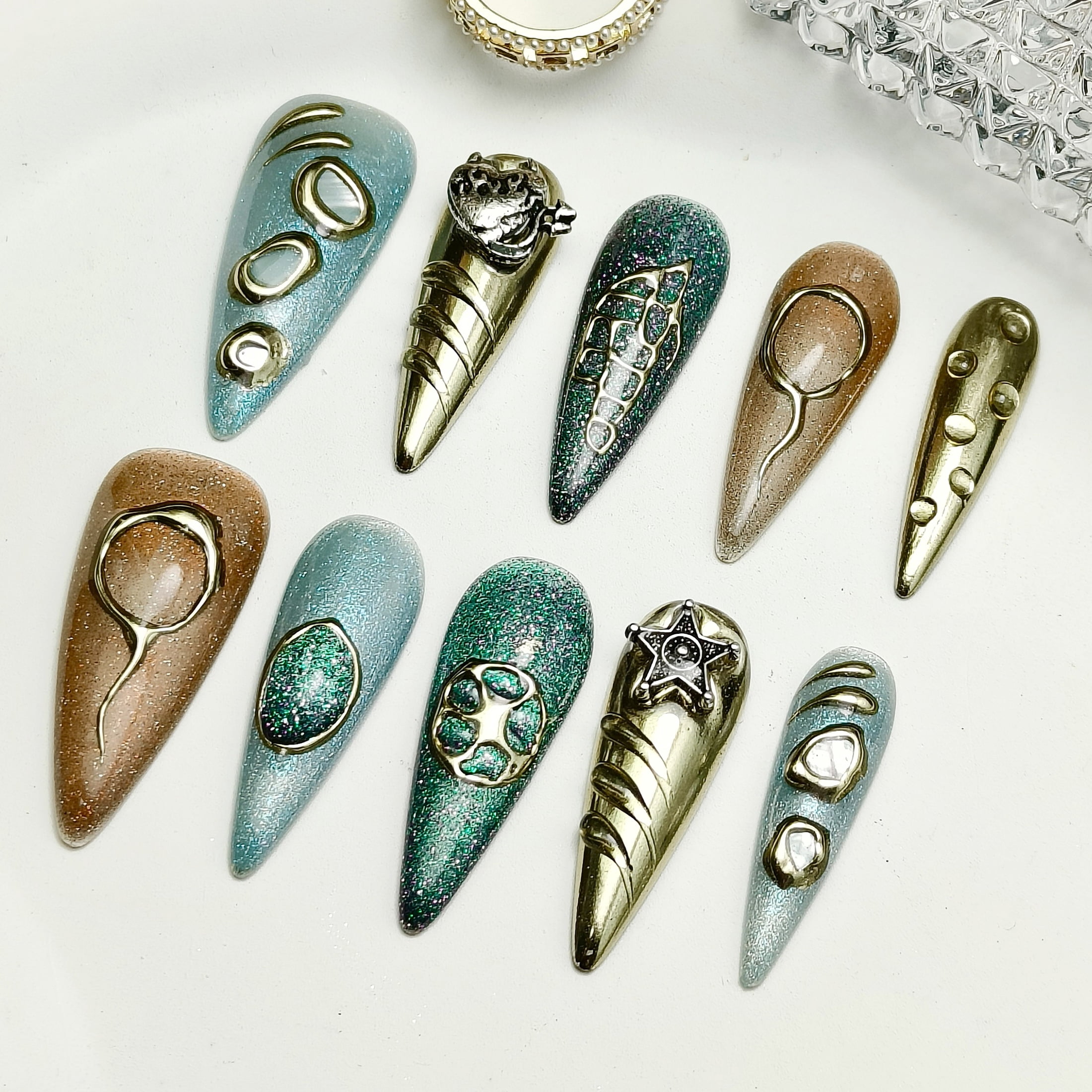 10pcs Stiletto Press on Nails Long Length Mint Green Champagne Gold Handmade False Nails with 3D Metal Star Abstract Design for Women