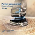 thumbnail image 3 of Philips Shaver i9000 - Maquinilla de afeitar en seco y húmedo, tinta negra, con tecnología Skin IQ, sistema de triple elevación y corte, cuchillas de precisión de doble acero giratorio 360°, modelo, 3 of 5