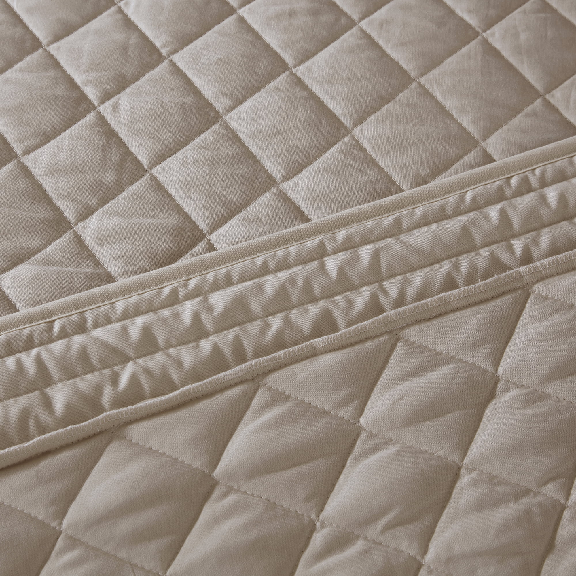 Madison Park Queen Breanna 4-Piece Cotton Reversible Tailored Bedspread Set, Khaki