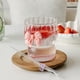 thumbnail image 4 of Vaso de cristal ondulado de 12 oz/350 ml, vaso decorativo para café helado, apto para zumos, cerveza, bebidas, agua, postres y café, con lazo, 4 of 7