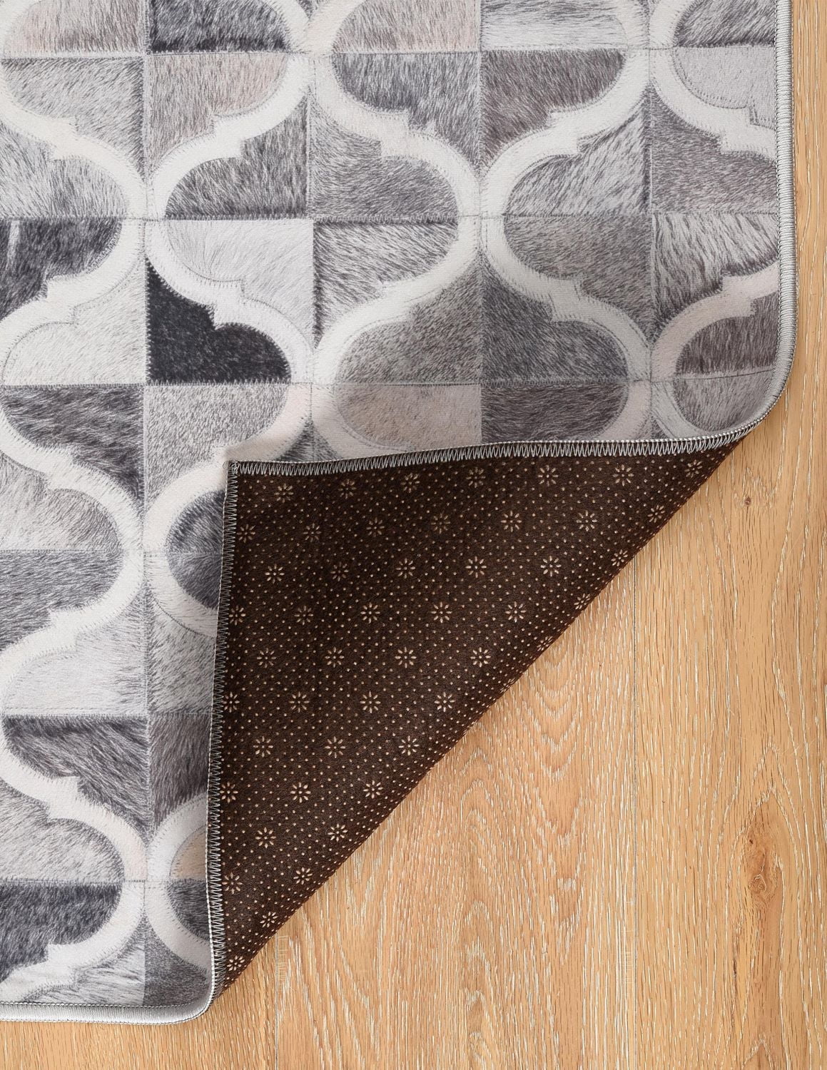 Tapis Laredo Brim gris & ivoire 6 pi 7 po x 9 pi 7 po