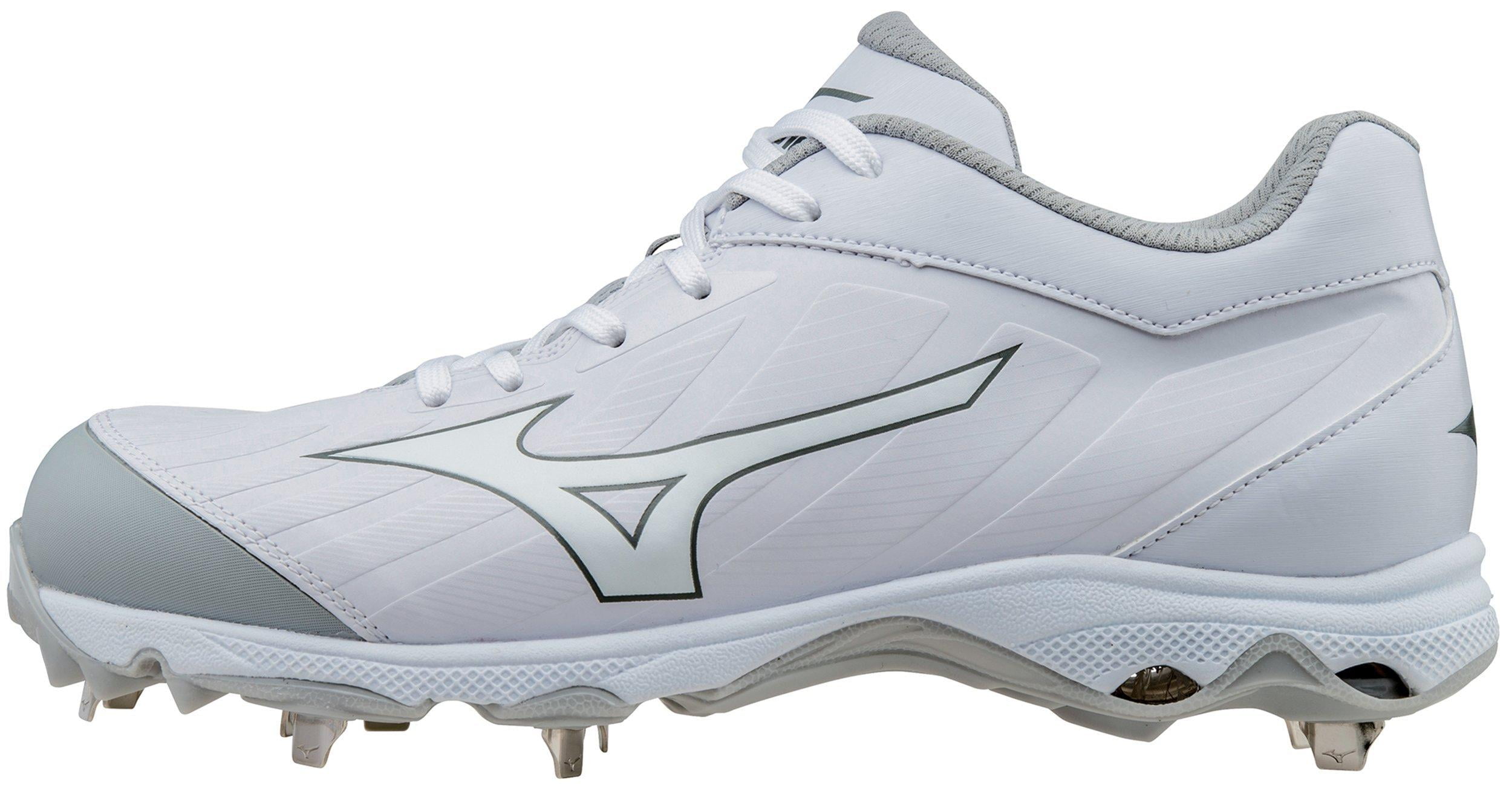 mizuno sweep softball cleats