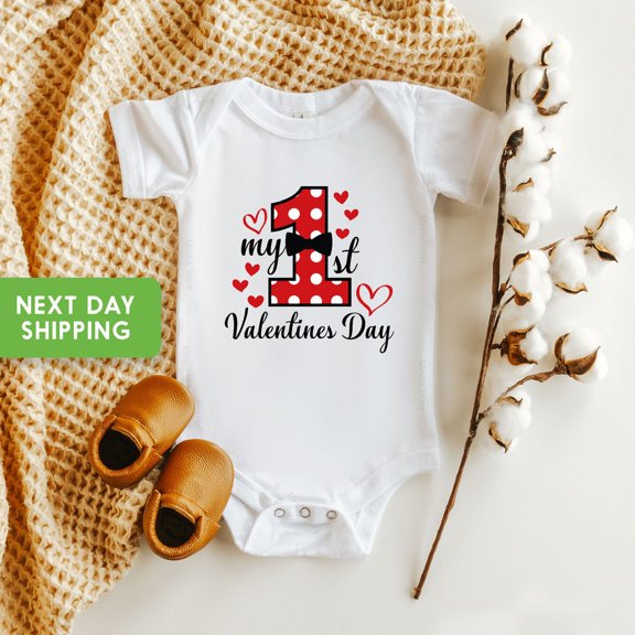 Bella Canvas 1st valentines Outfit, Kids Valentine's, Boys Valentine Bodysuit, Cute Valentine Shirt, Mama's Boy, Valentine's Day, Valentine's Day Gift