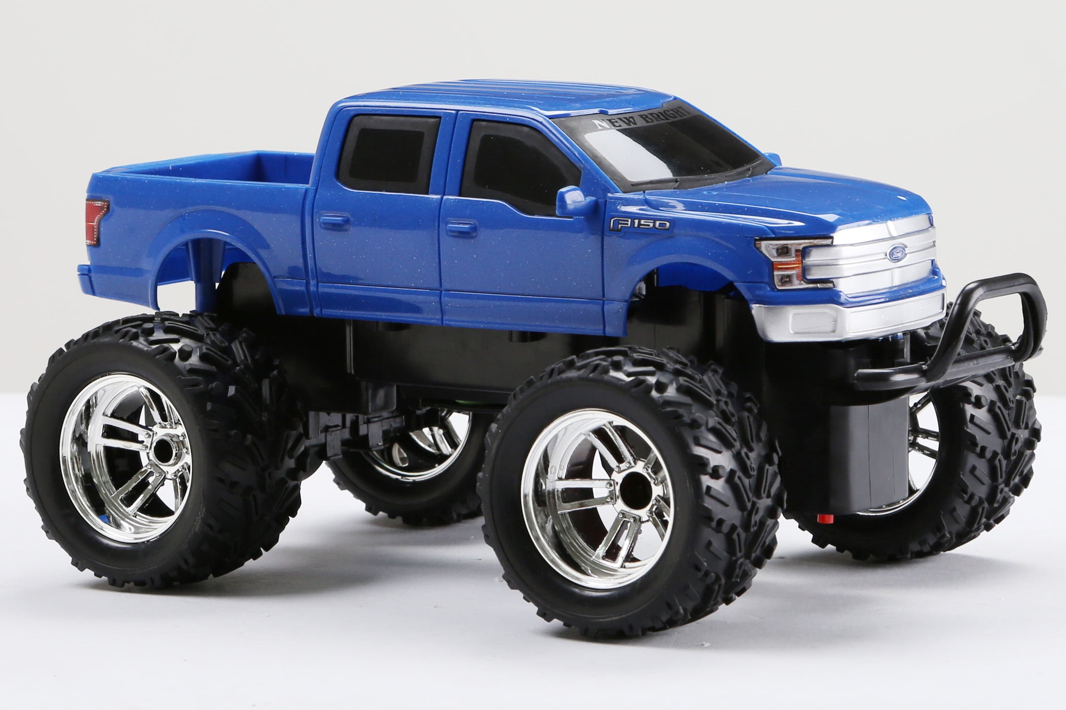 Camion Ford F-150 Thunder 4x4 – New Bright – 1:6 – Radiocommandé Avec Chargeur
