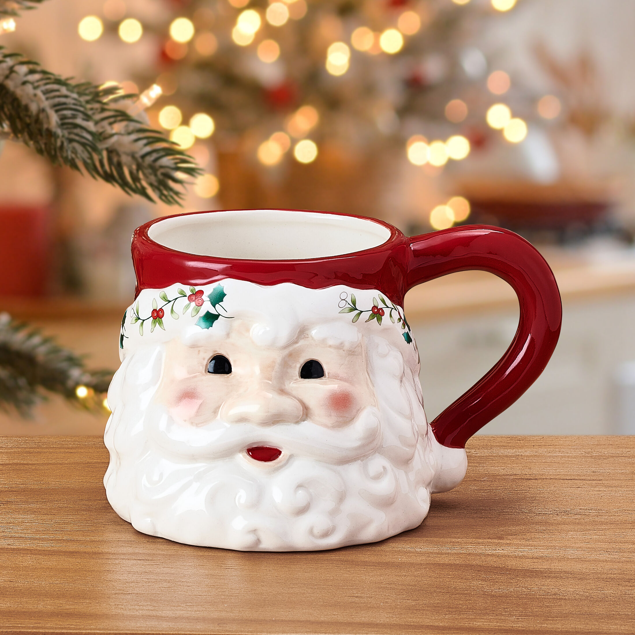 Pfaltzgraff Winterberry Stoneware 16 oz Santa Mug