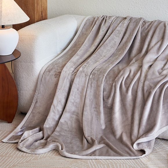 Four Season Knitted Blanket Lightweight Blanket Warm And Breathable Can Be Used For Picnics Or Outdoor/Indoor Covering Blankets 39x47in