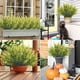 thumbnail image 5 of Plantas artificiales al aire libre, plantas colgantes para interiores y exteriores, jardinería verde para porches, hogares, bodas, granjas, decoración al aire libre para terrazas, 5 of 7