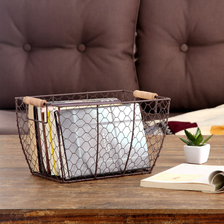 DIY Chicken Wire Basket - Rustic Crafts & DIY