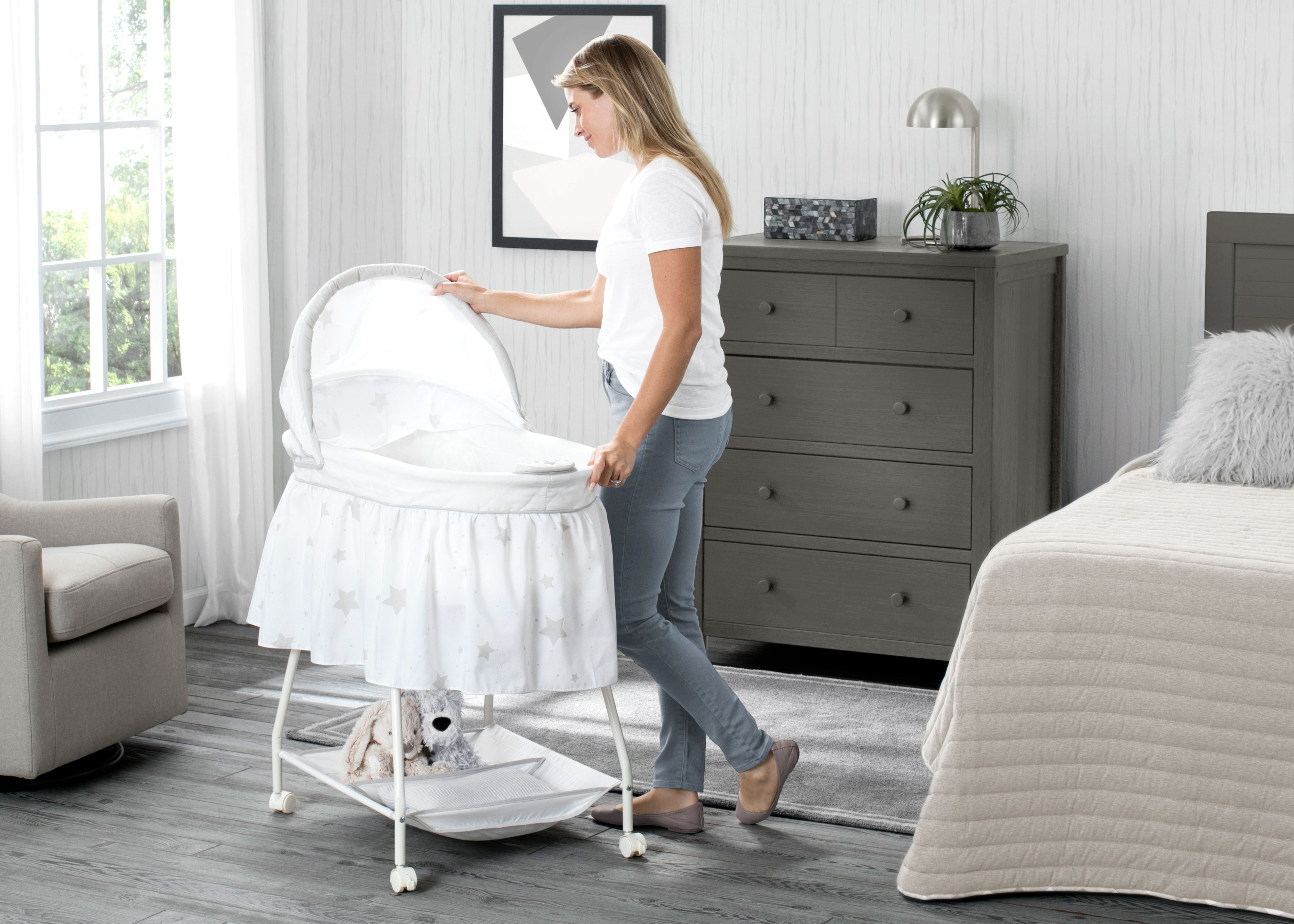 delta children deluxe sweet beginnings bassinet