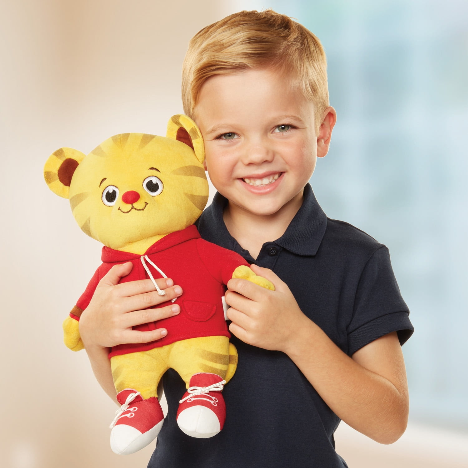 Daniel Tiger's Neighborhood 12 inch Friends Feature Daniel Tiger Plush Talks and Sings