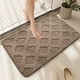 thumbnail image 4 of Alfombra de baño absorbente y gruesa | Alfombra de baño de terciopelo afelpado antideslizante | Felpudo suave e impermeable para baño, dormitorio, cocina | Alfombra duradera y lavable de 80 x 50 cm, 4 of 6