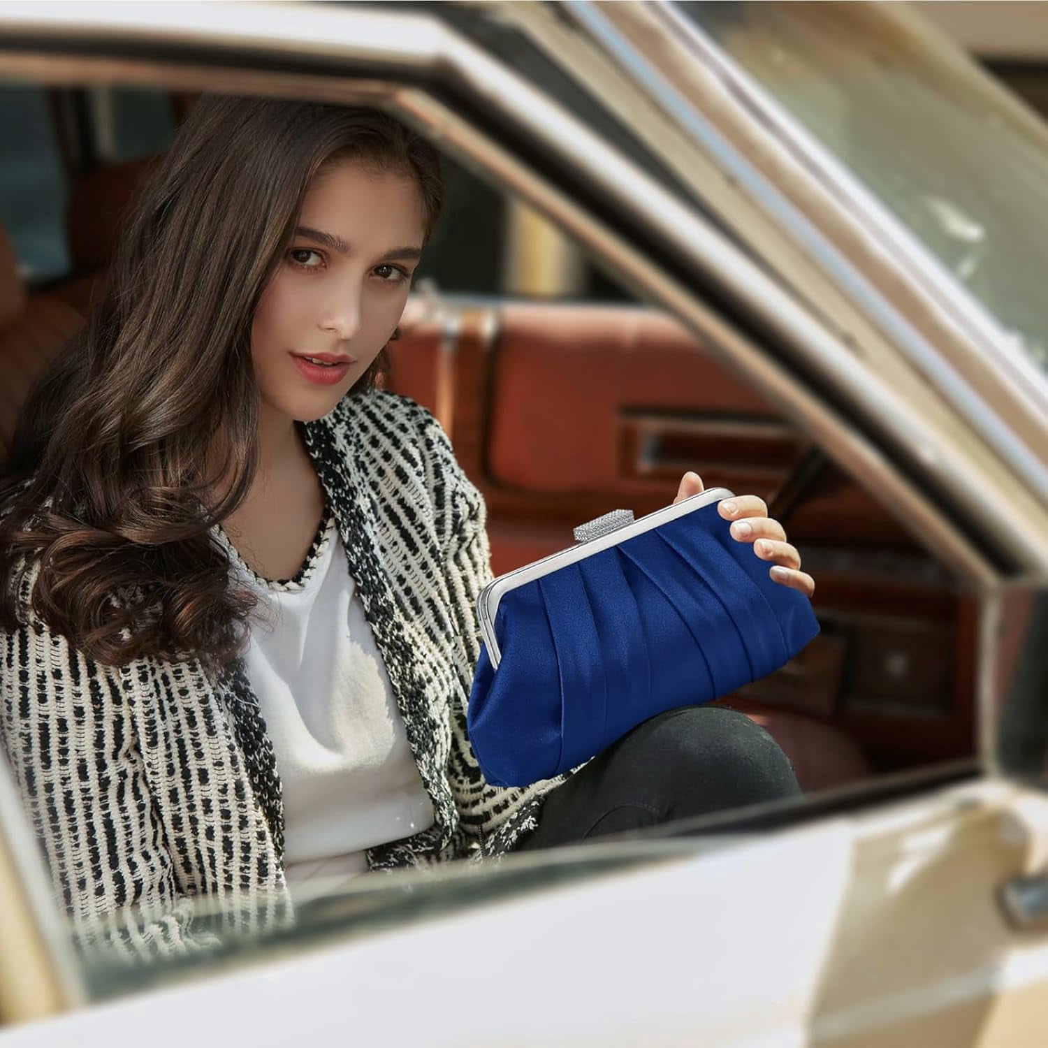 Women Elegant Evening Clutch Bag Small Formal Handbag Pleated Satin Shoulder Bag Simple Classic Purse