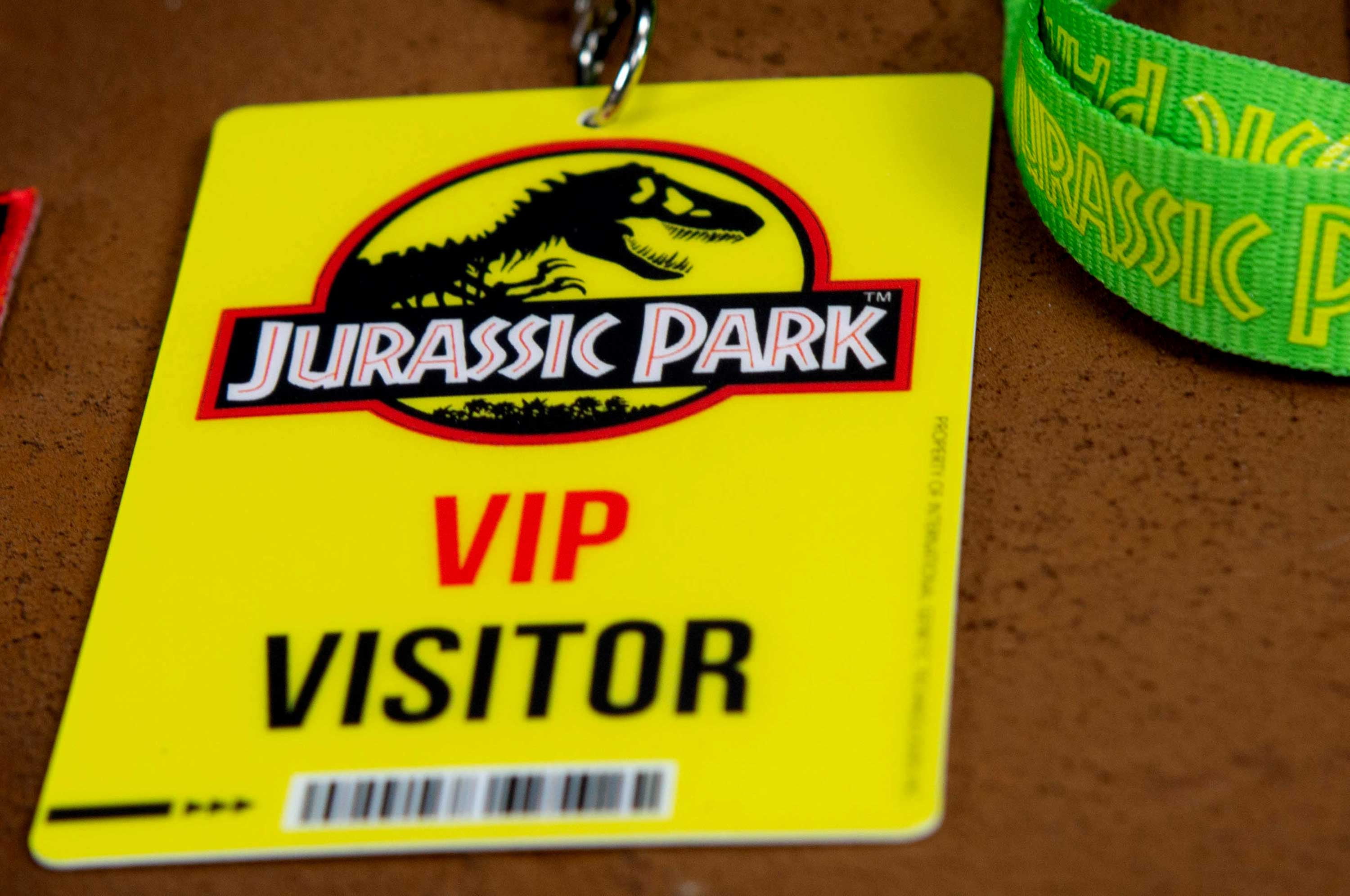 Doctor Colllector Jurassic Park Welcome Kit - Memories & Collector Kit for Ages 14+