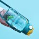 thumbnail image 4 of Bonita botella de agua para niños de 650 ml con pajita gratis, sin BPA, a prueba de fugas, portátil para exteriores, ideal para la escuela, color rojo, morado y verde., 4 of 5