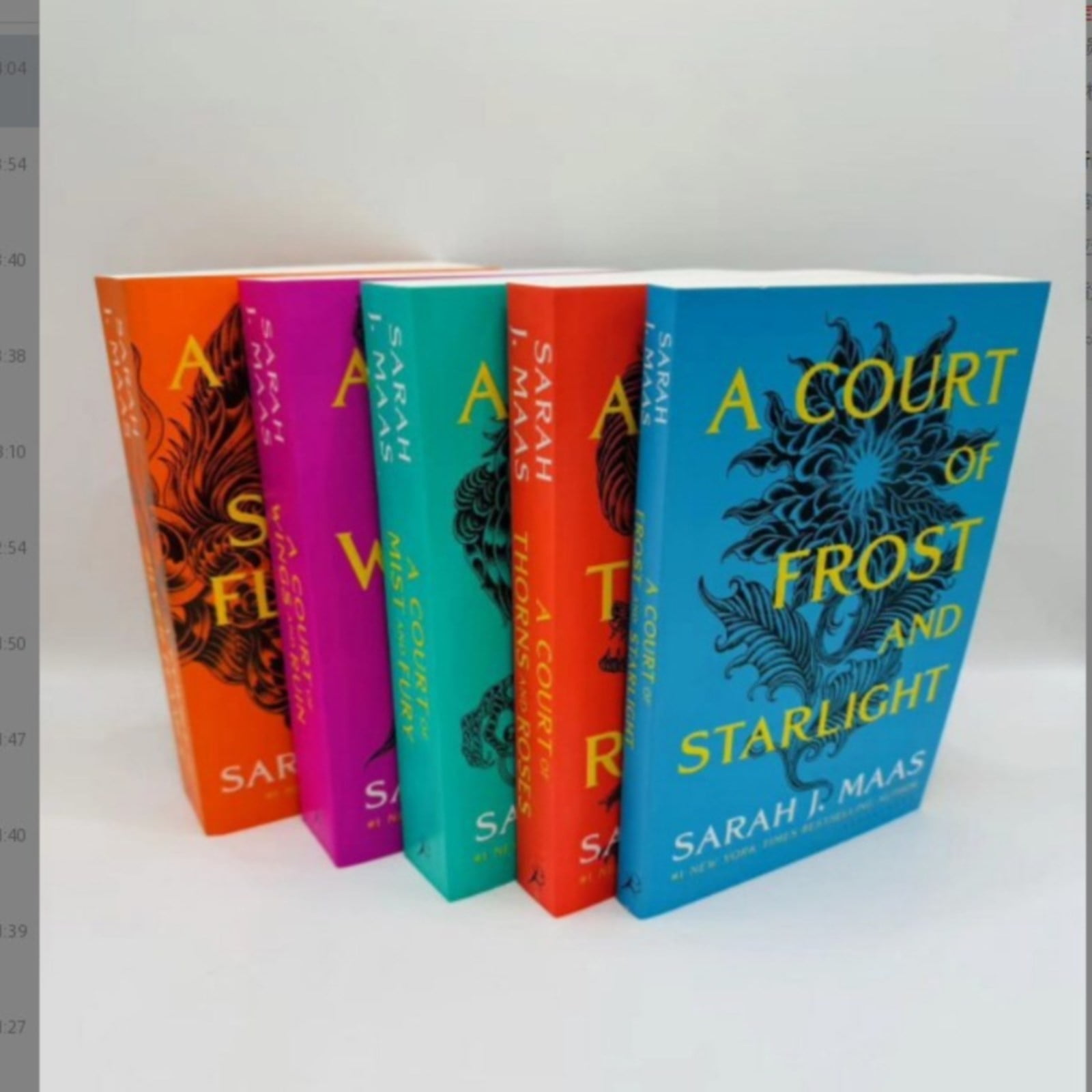 A Court of Thorns and Roses Paperback Box Set (5 books) (A Court