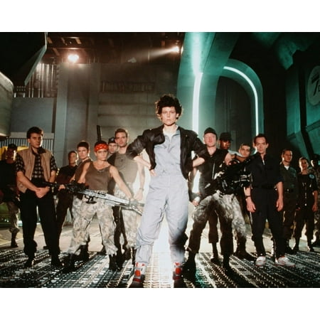 Aliens Sigourney Weaver & Cast 24x36 Classic Hollywood Poster