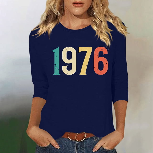 Uootdi Hauts pour Femmes Manches 3/4 Col Ras du Cou 1976 Imprimé Arc-en-Ciel Rétro Coupe Décontractée T-Shirts Nostalgiques pour Escapade d'Été Cadeau