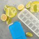 thumbnail image 4 of Bandejas para cubitos de hielo con tapas, juego de bandejas para cubitos de hielo cubiertas con cubiertas extraíbles, 4 of 5