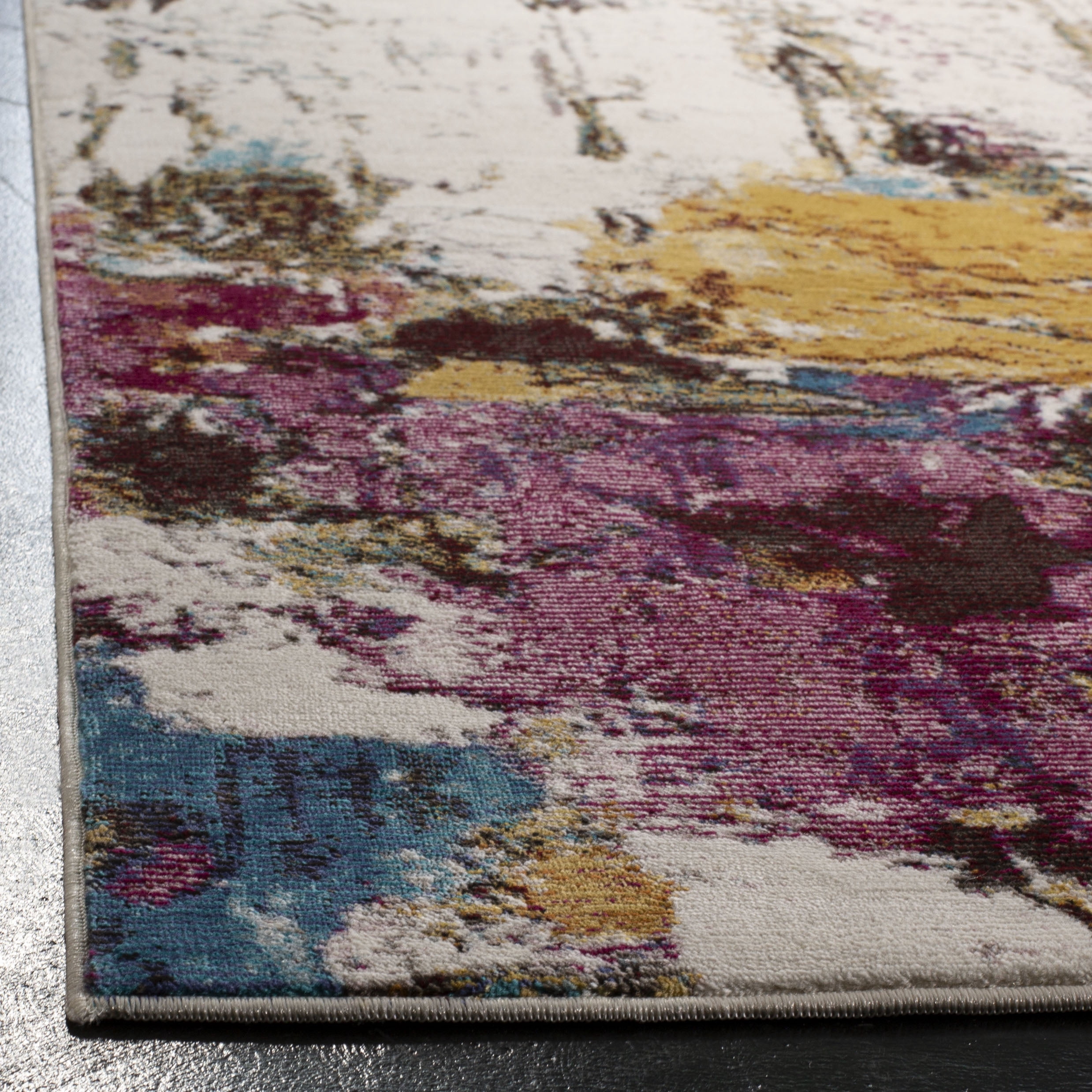Safavieh Aria Rug - Thumbnail 3