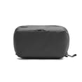 thumbnail image 1 of Neceser con diseño de pico, impermeable, negro, 1 of 7