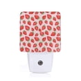 thumbnail image 1 of Balery Strawberries Luz Nocturna LED con Sensor Automático, Enchufe con Sensor Crepuscular, Luz Suave de 0.5W para Dormitorio, Pasillo, Baño-UK, 1 of 7