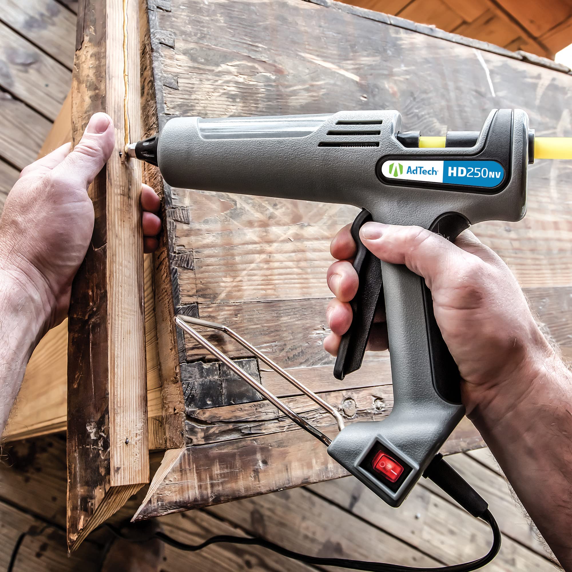 AdTech Professional High Performance Wood High Temp Industrial Bond Hot Glue Sticks 10" Amber