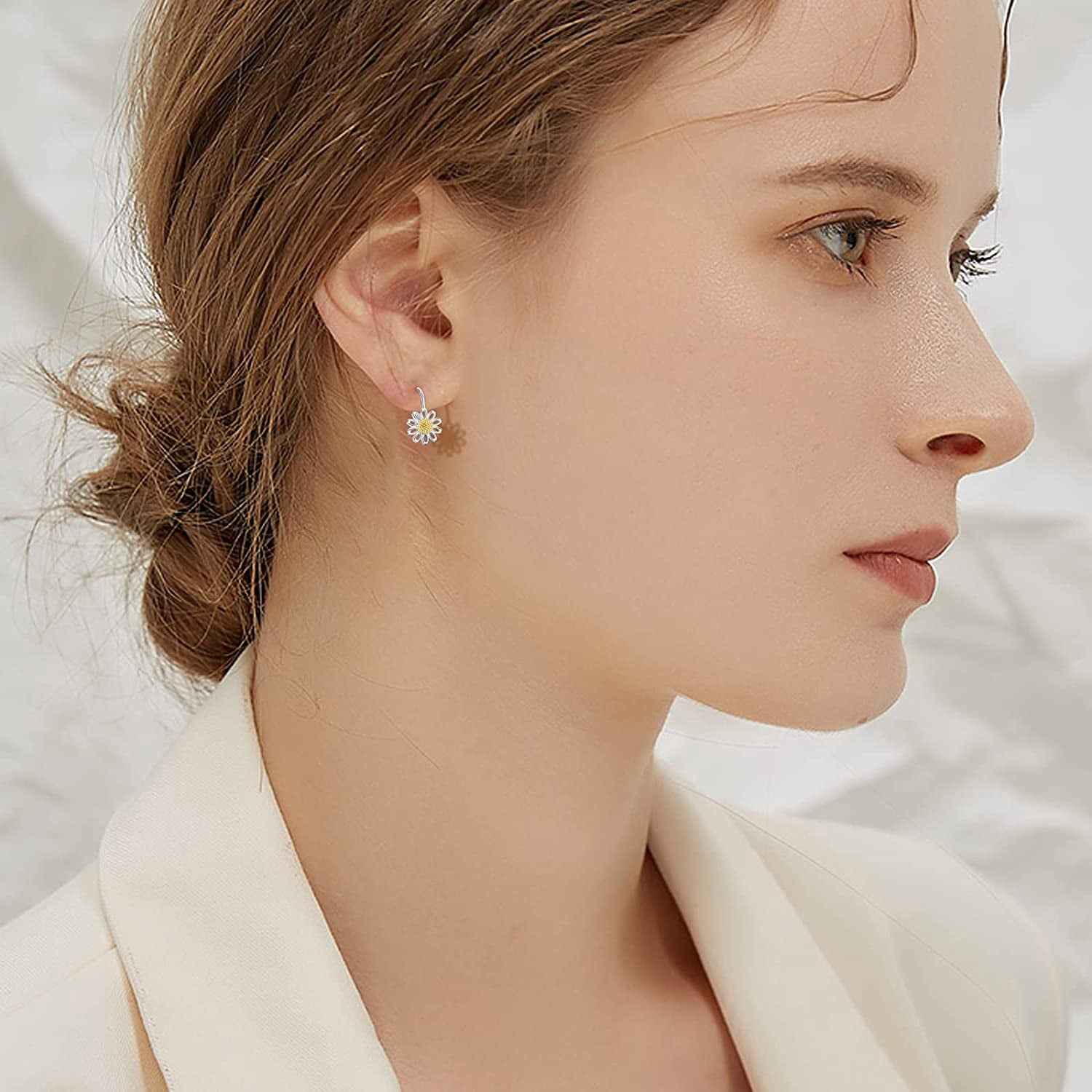 Coachuhhar Daisy Earrings S925 Sterling Silver Sunflower Leverback Earrings Daisy Jewelry Gifts for Women